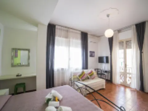 บีแอนด์บี เชนโตร อาดูเอปาสซี ดัลเล มูรา โรงแรมในลุกกา