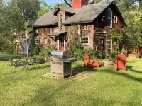 Rustic two bedroom cottage on riverside in Shohola PA