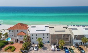 Backyard Beach by AvantStay Oceanfront Destin Paradise