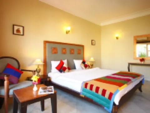 キングズ アボード ラーナクプル パリのホテル