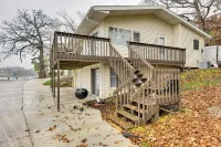 Salem Vacation Home w/ Dock: Steps to Paddock Lake Hotels in Antioch