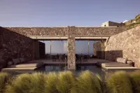 D3 Milos - Pool