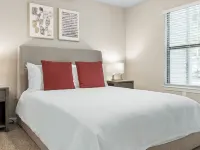 Landing Apartments Pensacola - Belleview Heights Hotels in Bellview