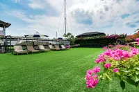 綠色花園飯店 DaLa Spa at Alaya Resort Kuta附近的飯店