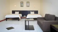 Uni Beach Hotel