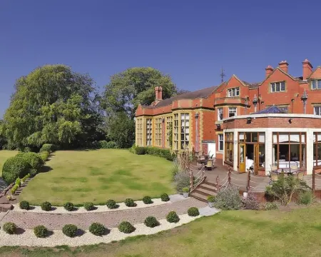 The Mount Country Manor Hotel & Golf Wolverhampton Hotels in Wolverhampton