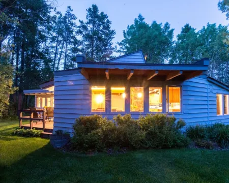 PRIVATE CABIN 10 MINUTES FROM TETON VILLAGE AND GRAND TETON NATIONAL PARK Hotels in Moose Wilson Road