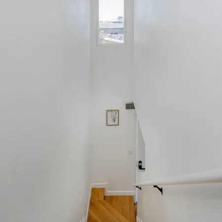 2BD/2BA Apartment near DT Alhambra