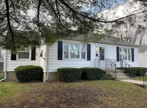 Charming 3-bedroom house in enchanting Arthur Hotels in Douglas County