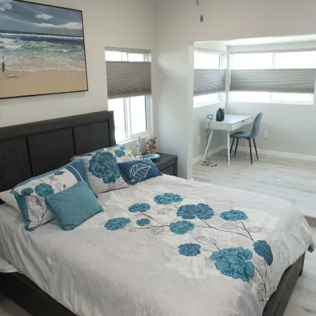 New Beach & Bay Retreat Full of Amenities!