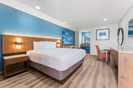 Econo Lodge Inn & Suites Отели в г. Austin County