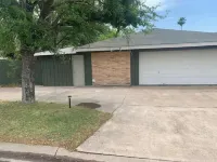 Cozy Suite *Excellent location* FREE Wi-fi/Netflix