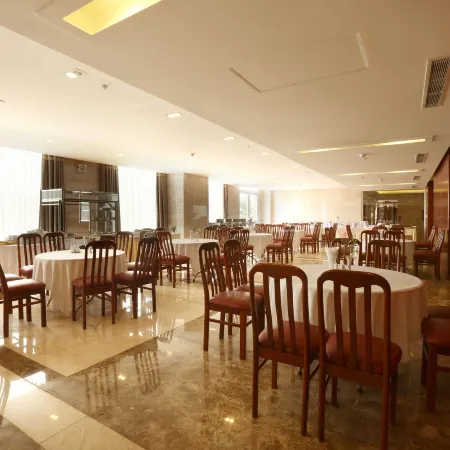 Ninh Kieu Fortuneland Hotel