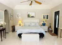 Tropical Escape in a Private Guest Cottage - 10 Min from the Beach! Hotels near Juno Beach Park