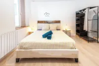 LA SANTA HOUSE 50M2 REFURBISHED APARTMENT