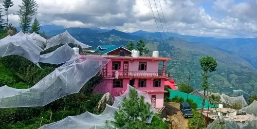4 Bedroom Cottage by SILVERMOON HOMESTAY SHIMLA | NEAR FAGU - KUFRI