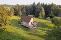 Elk Mountain Vacation Home on 21 Acres