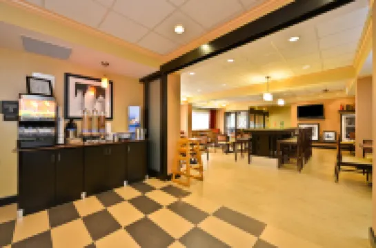 Hampton Inn Greenville Hotels in Greenville