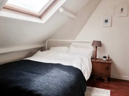 Jolie appartement a l’étage  d’une ancienne maison, refait a neuf et aménagée