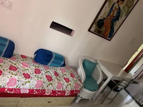 “CHANDRAJYOTI Villa” stay with all amenities.