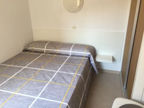 CENTRAL AND RENOVATED APARTMENT, 100m FROM THE BEACH