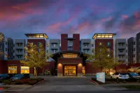 Hyatt House Bellevue Hotel in zona Microsoft Advanta A