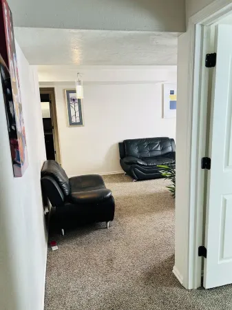 Cozy Hideaway Parks + Trails Near SLC Airport Отели в г. Lake Point