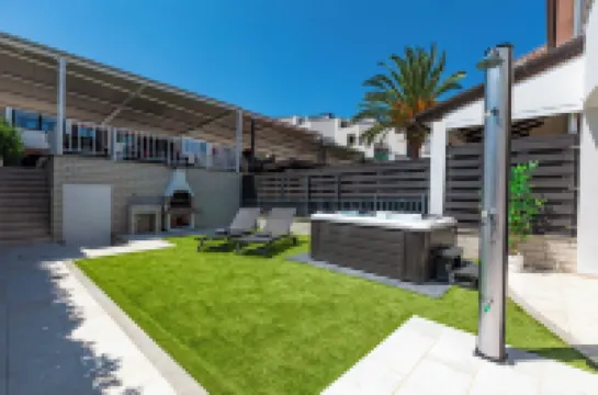 Fabulous house in Koper with free parking in front of the house,jacuzzi