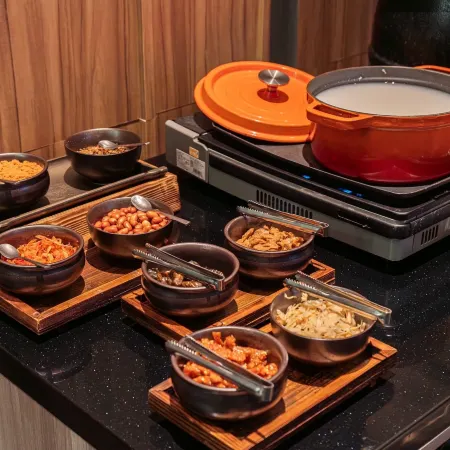 OOD Hotel Taipei HangZhou Отели рядом с достопримечательностью «Станция метро Dongmen»