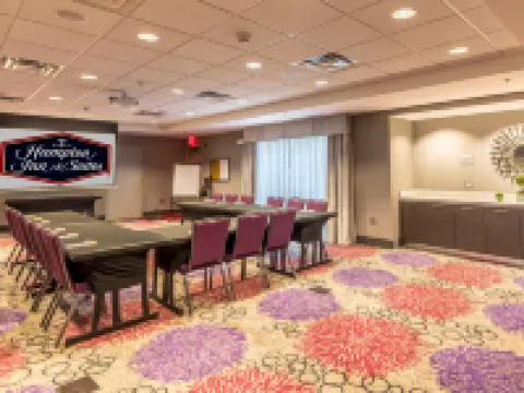 Hampton Inn & Suites Dublin Hotels in Dublin