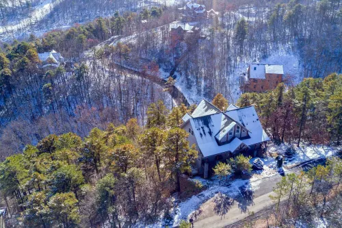 Family-Friendly Massanutten Home w/ Slope Views! - Wifi