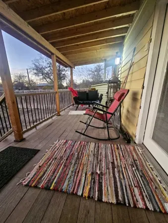 3-bedroom house in Delightful Del Rio, Texas with WiFi , AC. Come take a look.