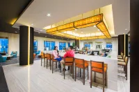 Hilton Garden Inn Ras Al Khaimah - bar