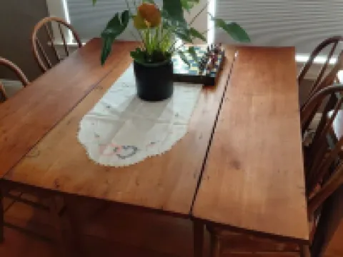 Inviting 2-bedroom, 1-bathroom house with large backyard and WiFi in Corvallis Hoteles en Corvallis