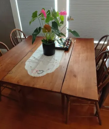 Inviting 2-bedroom, 1-bathroom house with large backyard and WiFi in Corvallis