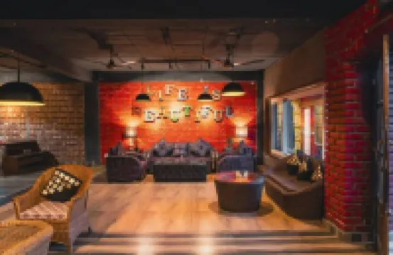 Nirvana Holiday Apartment - 04 Bedroom with Living