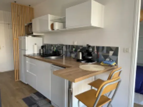 Center Reims Moderne with balcony and parking