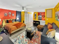 Golf Course-Swimming Pool-Sleeps 4!