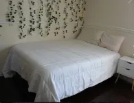 Cozy 3-bedroom, lakefront condo