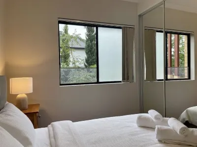 Sydney Two-Level 3BDR 3BATH near CBD & Olympic Park Hotel dekat Burwood Park