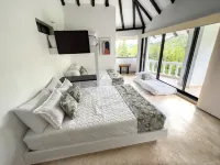 Luxurious country house. Loretto Silvania Farm Отели в г. 