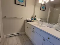 Homey Place in Sechelt , close to town and beaches Hotels in Sechelt