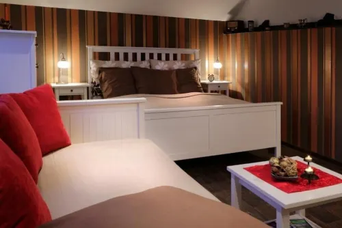 Apartments Zámoček Staré časy : Deluxe Apartment with Balcony