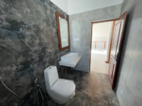 Modern luxury house within walking distance to all conveniences 拉亞吉里亞酒店