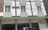 Wise Hotel Tomohon