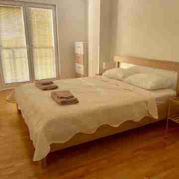 Charming 2-bedroom apartment with AC, WiFi in brilliant Ohrid Rooms