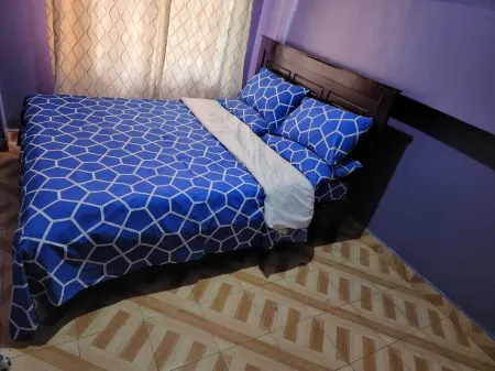 Veen's Furnished apartments Nyanchwa Отели в г. Кисайи