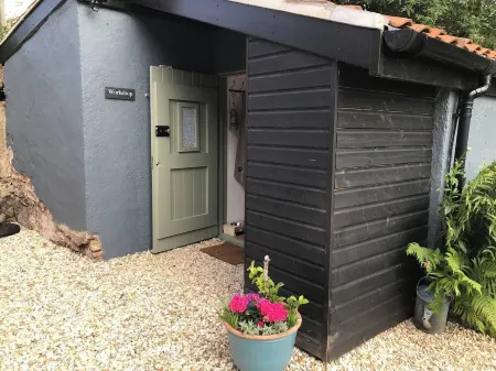 The Old Workshop, near Cheddar Отели в г. Уинскомб