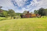 Pet Friendly Home w/ Hot Tub, Patio & Game Room! - 3-Star