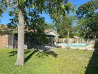 Charming 3-bedroom house in delightful Pensacola with Pool Hotels near Pearson Vue Test Ctr